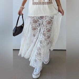 New Boutique White Lace Skirt With Built In Shorts